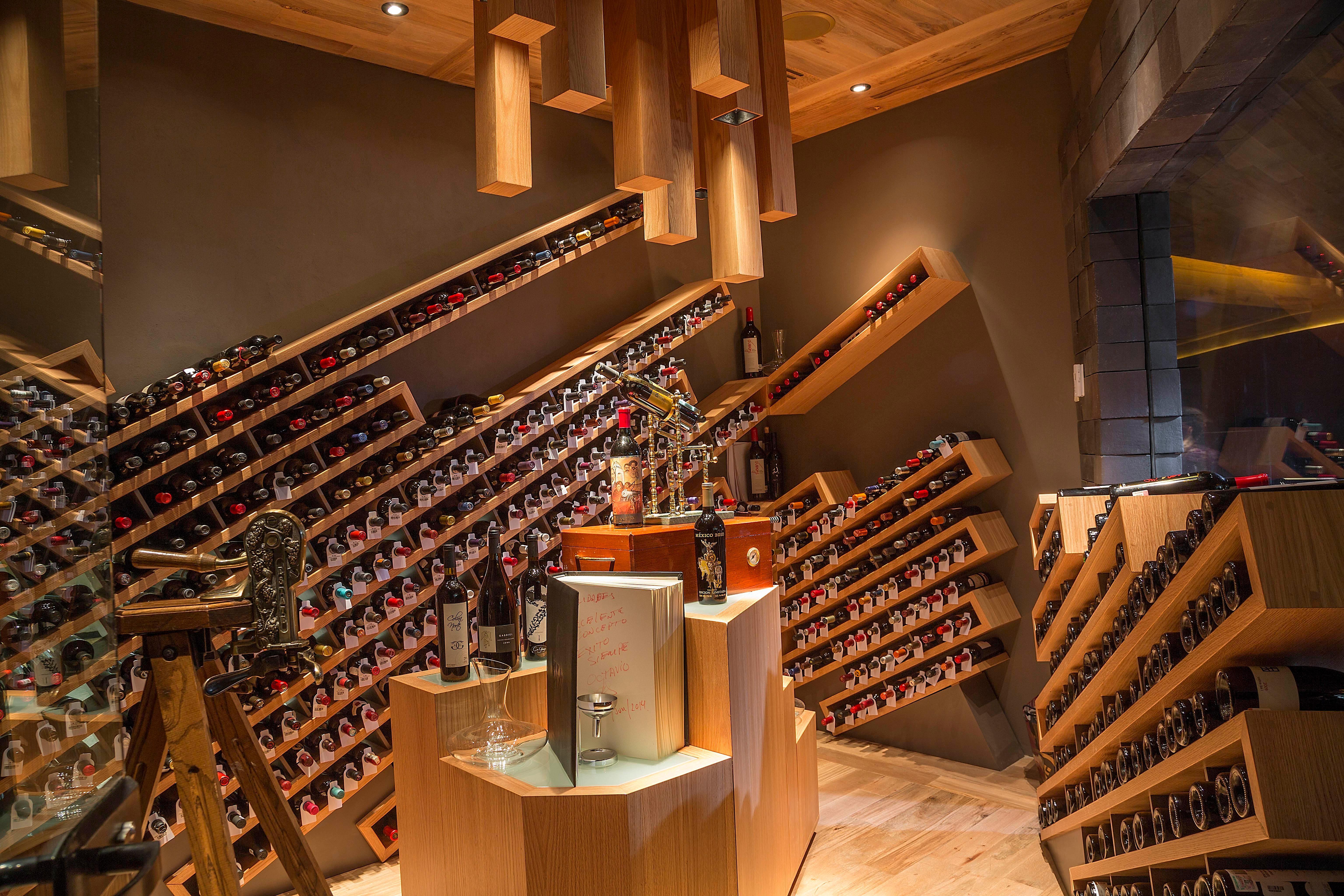 Presidente Intercontinental Mexico City By Ihg Ngoại thất bức ảnh Wine cellar